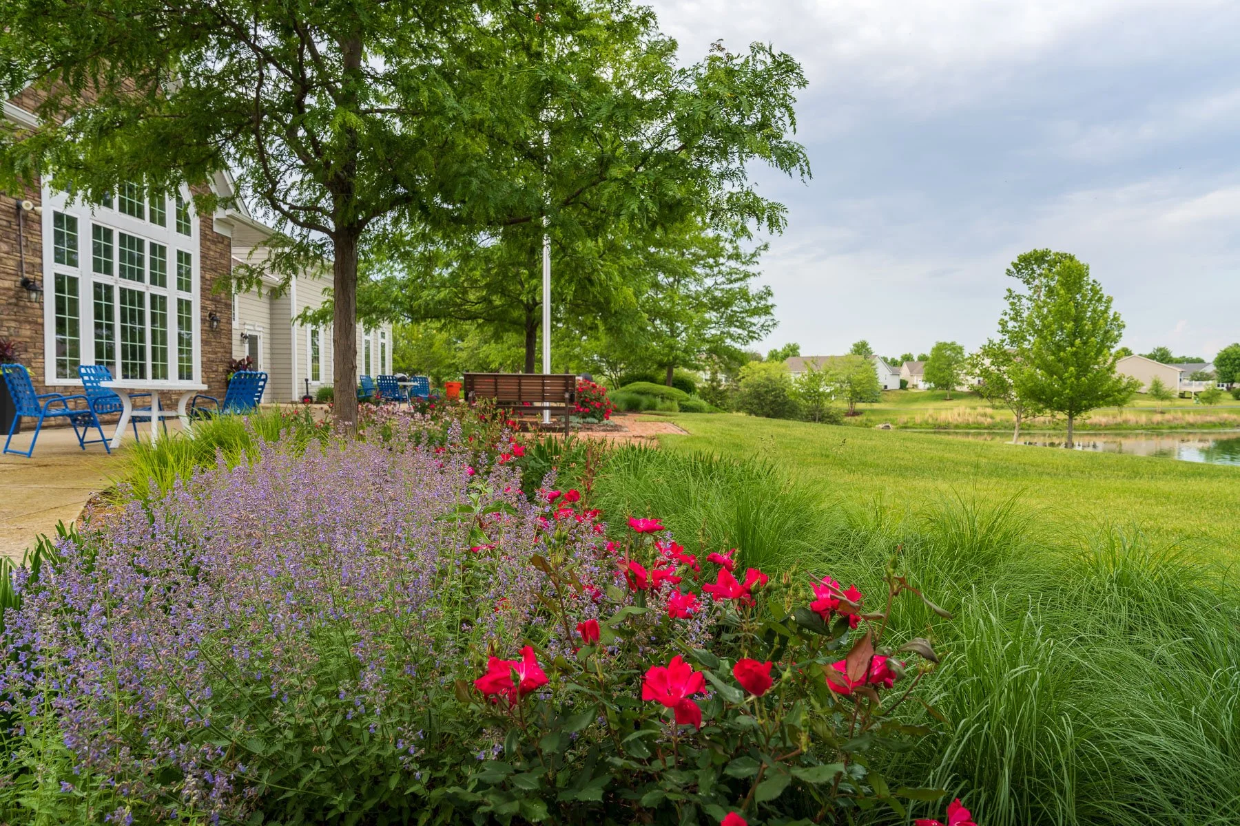 commercial landscape planting bed 4 Landscaping and Lawn Care Services | PRO Land | Snow | Grand Forks, MN